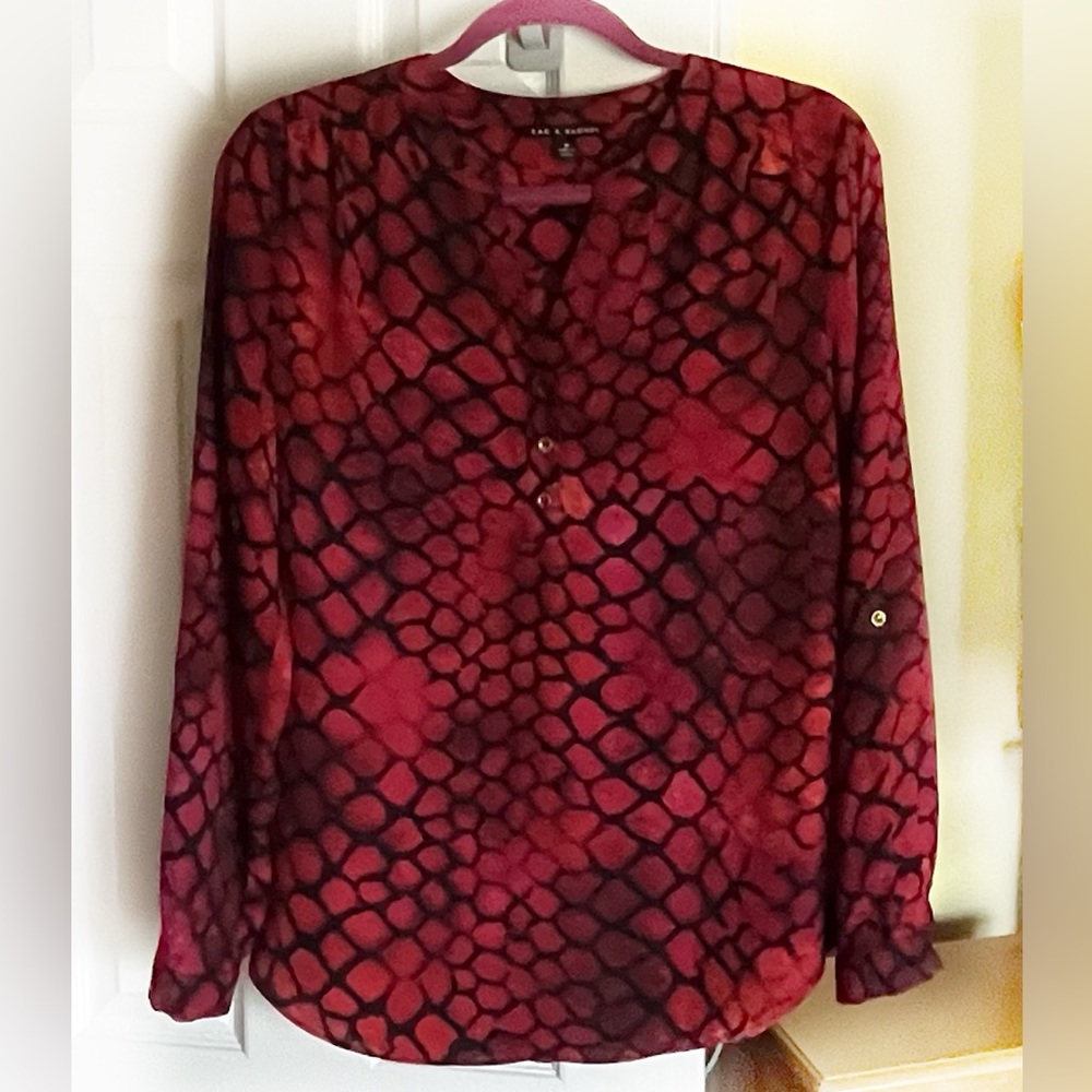 - Zac & Rachel Red Women Top Blouse, Long Sleeve, Round Split Neck,‎ Sz M